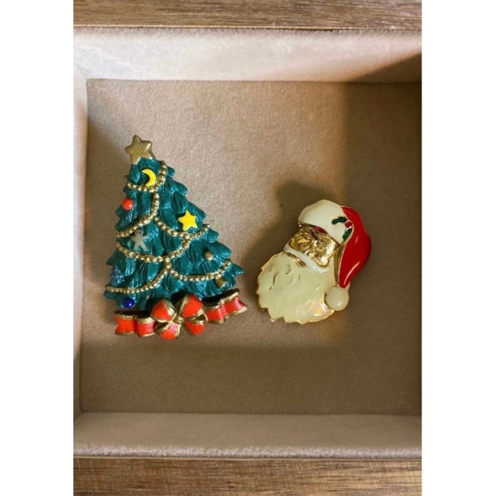 Vintage Santa Christmas‎ Tree Pin Set